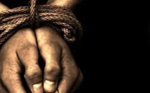 Violento asalto en Rio Mayo