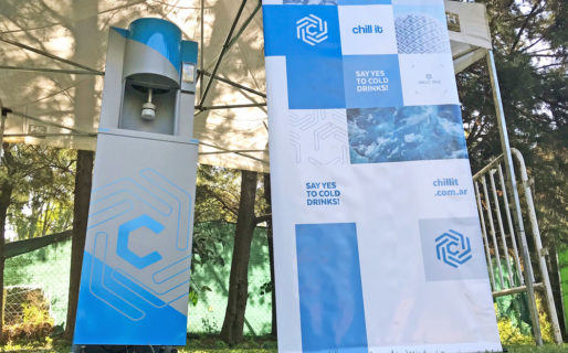 «El microondas que enfría»: Jóvenes argentinos crean un artefacto que pone las bebidas heladas en 30 segundos