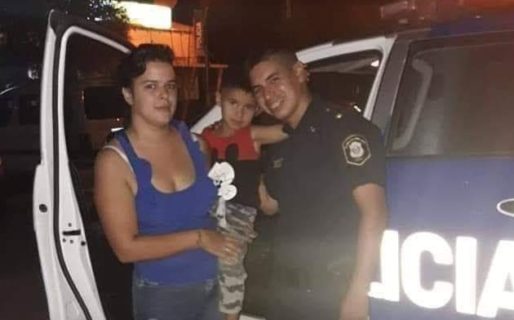 Un policía le salvó la vida a un niño realizándole RCP