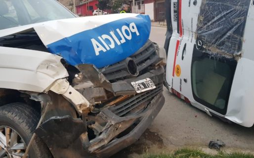 Choque entre una Sprinter y un móvil dejó como saldo seis heridos