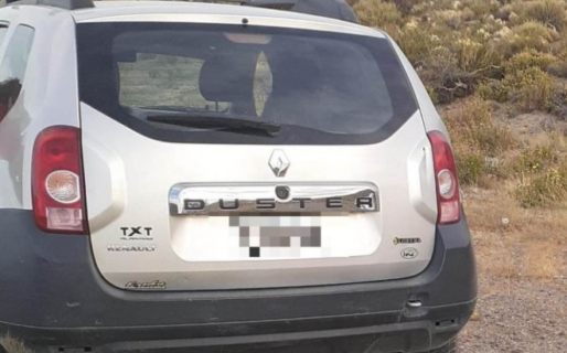 Tras un control de alcoholemia abandonó a su novia en la ruta