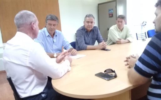 Menna se reunió con los intendentes de Gaiman y 28 de Julio