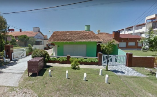 Embistió a su nieta con la camioneta y la mató