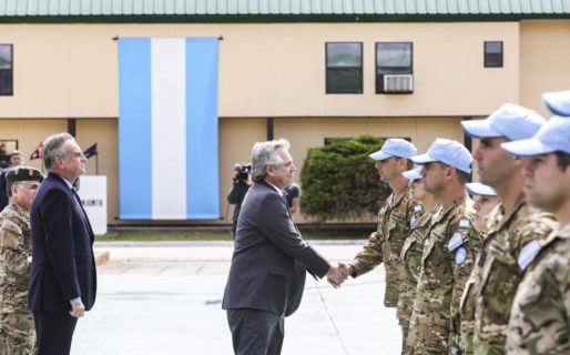 El presidente aclaró su frase sobre las Fuerzas Armadas