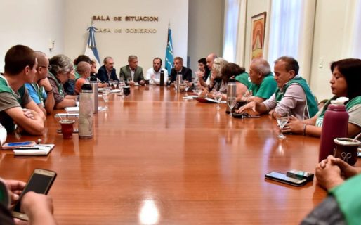 Arcioni se reunió con representantes de ATE