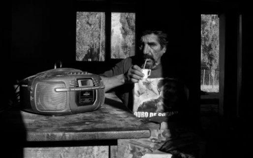 La otra red social: los singulares mensajes al poblador rural que emiten las radios patagónicas