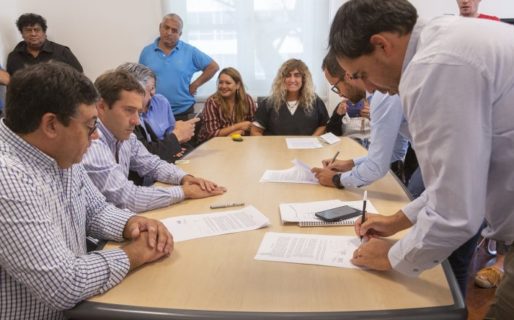 Trabajadores municipales cerraron paritarias con un aumento del 6%