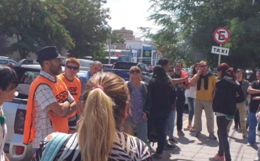 Trabajadores de Salud y afirman que les descontaron los días de paro