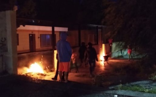 Vecinos se manifestaron en el centro juvenil donde se aloja el cómplice de Alvarado