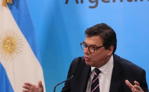El Gobierno no descarta ayudar a las empresas a pagar salarios