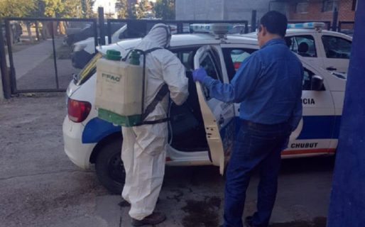 Sarmiento: una empresa fumigó la Comisaría y los móviles policiales