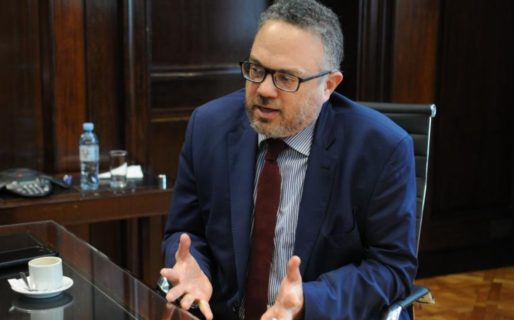 Kulfas aseguró que se enviará al Congreso una ley petrolera