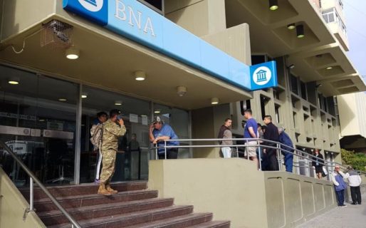 Los bancos seguirán cerrados al público