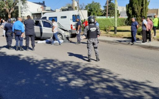 Conductor en estado de ebriedad colisionó dos vehículos en Av. Canadá