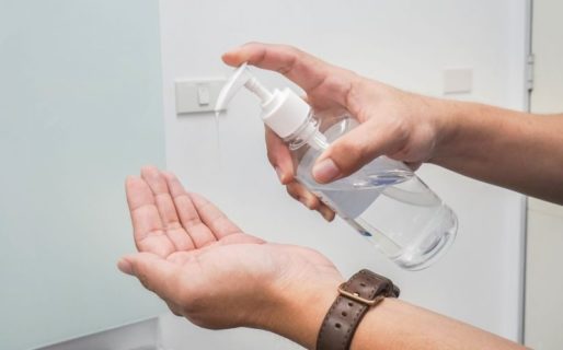 La ANMAT prohibió la comercialización de un alcohol etílico y otro en gel