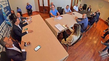 Maderna y su planta política se reducirán un 25% el sueldo para destino social