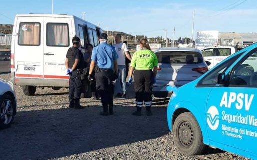 Evadió un control, insultó a la policía y no tenía documentación