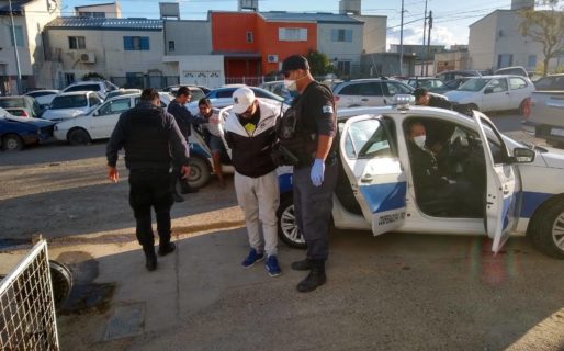 Dos detenidos en el 30 de Octubre por violar la cuarentena