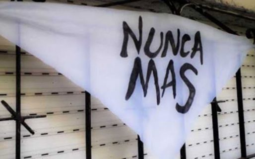 Con un pañuelazo virtual se conmemora el 24 de marzo