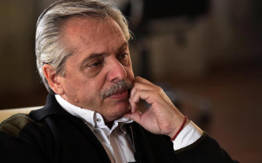 Alberto Fernández: «Cobrar una jubilación no puede convertirse en un riesgo para la salud»