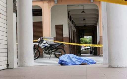 Ecuador colapsado por el coronavirus: dejan cadáveres en las calles