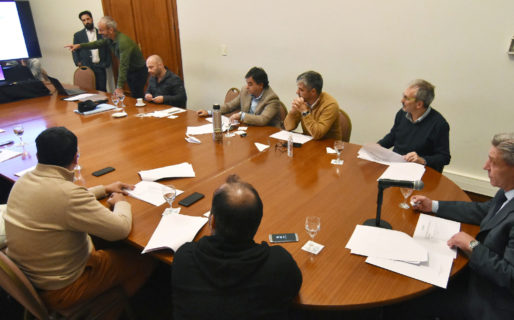 Arcioni encabezó una reunión para avanzar en el Plan de Flexibilización de la cuarentena