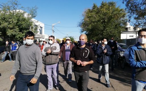 Trabajadores textiles se movilizaron contra la reducción de sus salarios