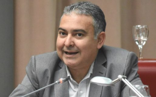 «No se puede seguir gobernando a la provincia por decretos como lo está haciendo Arcioni»