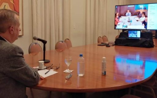 Nacion asistirá a Chubut en  la renegociación de la deuda en dólares