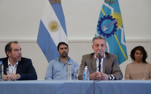 Arcioni: «Nación aportará $1.300 millones para pagar sueldos»