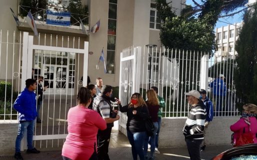 Varados en Comodoro piden ayuda al Municipio para volver a sus provincias