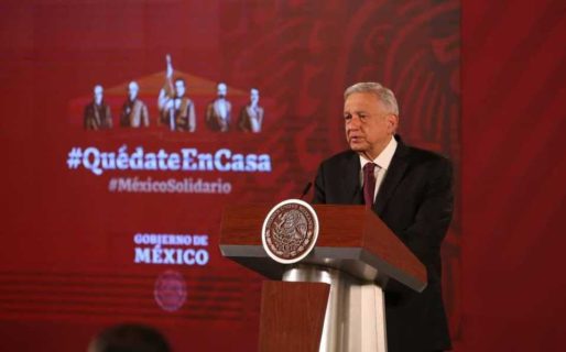 México acuerda reducir la producción de petróleo luego de una llamada con Trump