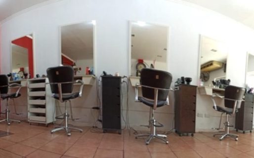 “Tener los salones un mes con las persianas bajas implica un costo muy grande”