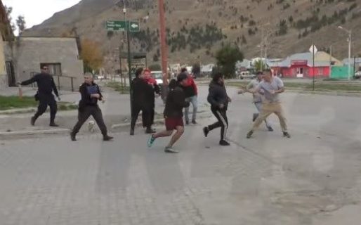 A un preso le dieron domiciliaria y vecinos lo lincharon