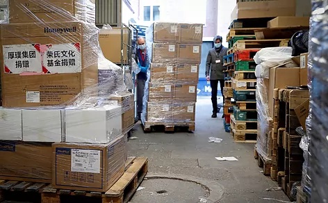 Turquía retuvo un avión con respiradores para España y se los quedó