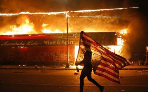 Marchas e incidentes en EEUU, tras crimen racial de George Floyd