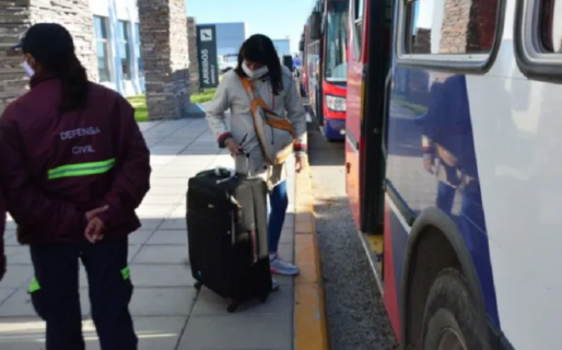 Estudiantes de Comodoro denuncian maltrato en el Aeropuerto de Trelew