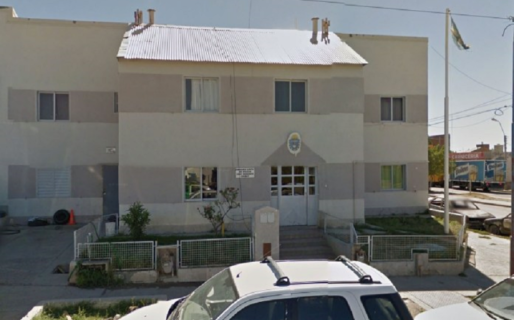 Con un cuchillo amenazó de muerte a su pareja, a un vecino y fue detenido