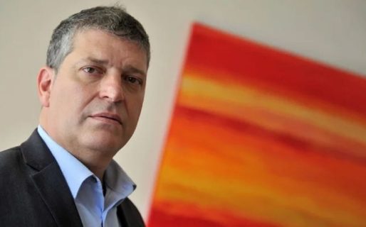 Alvaredo presentó su renuncia como Presidente del Banco Chubut