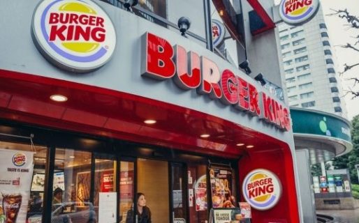 Cerrarán 13 locales de Burguer King y Starbucks en el país