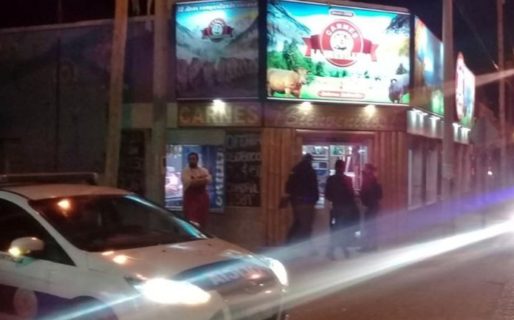 Seleccionó carne por unos $ 3.000 y quiso escapar sin pagar