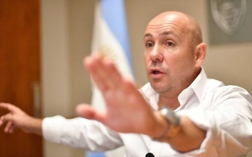 Gustavo Sastre, enojado con Provincia: adhiere al decreto pero en Madryn no van a cerrar los comercios