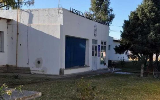 Tiene coronavirus y se escapó del hospital para comprar un cargador