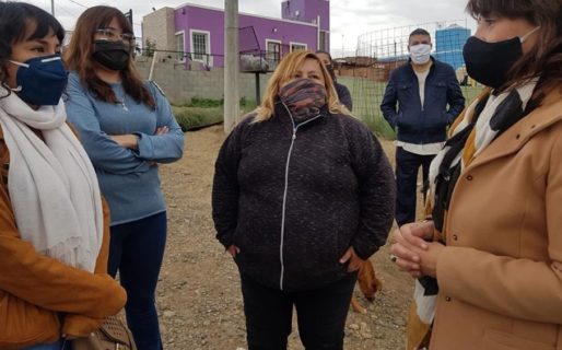Torres Otarola visitó Fracción 14 y otorgó alimentos «para ser repartidos a los vecinos más vulnerables»