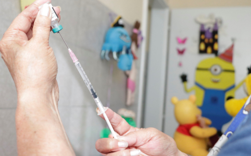 Autorizan la vacuna de Moderna en niños de 6 a 11