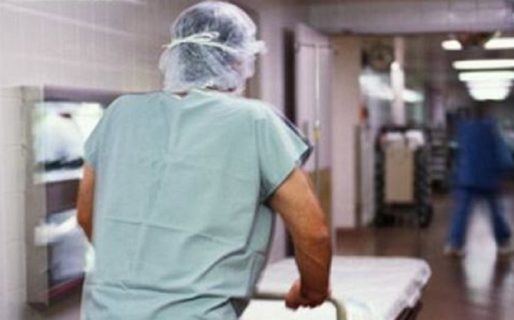 “No hay ningún protocolo a aplicar si algún trabajador de la Salud da positivo”