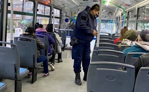 Todavía rigen las salidas por número de DNI en Comodoro