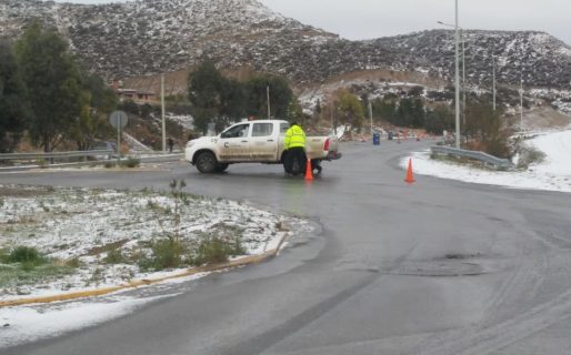 Piden «extrema precaución» para circular por caminos alternativos luego de la nevada