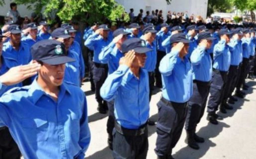 Por un caso sospechoso aislaron a 100 cadetes de la Policía