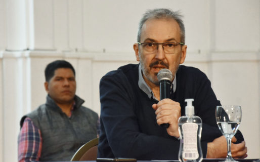 Puratich: “Tenemos que aprender a convivir con este virus”